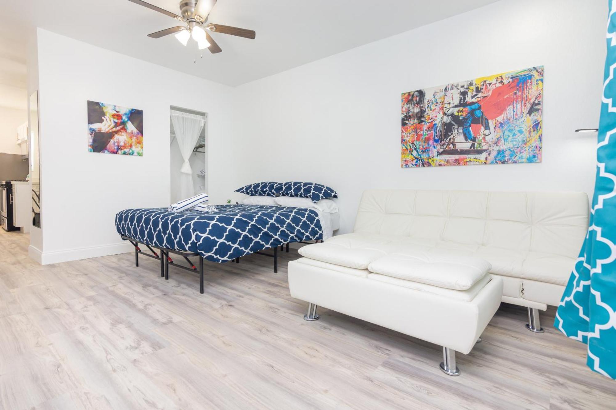 Ocean Drive Deco Apt W/2 Queen Beds, Steps 2 Beach マイアミビーチ エクステリア 写真