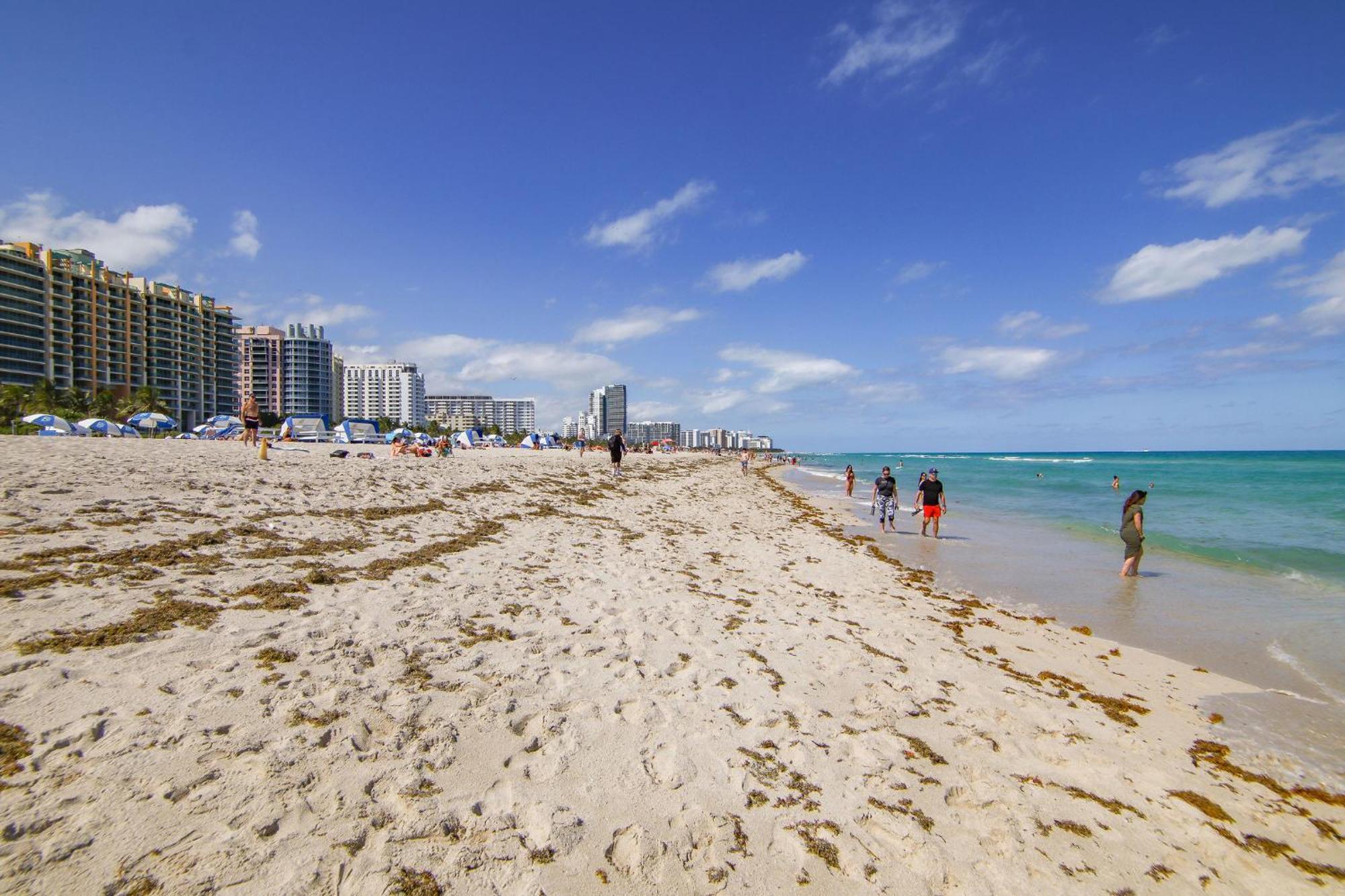 Ocean Drive Deco Apt W/2 Queen Beds, Steps 2 Beach マイアミビーチ エクステリア 写真